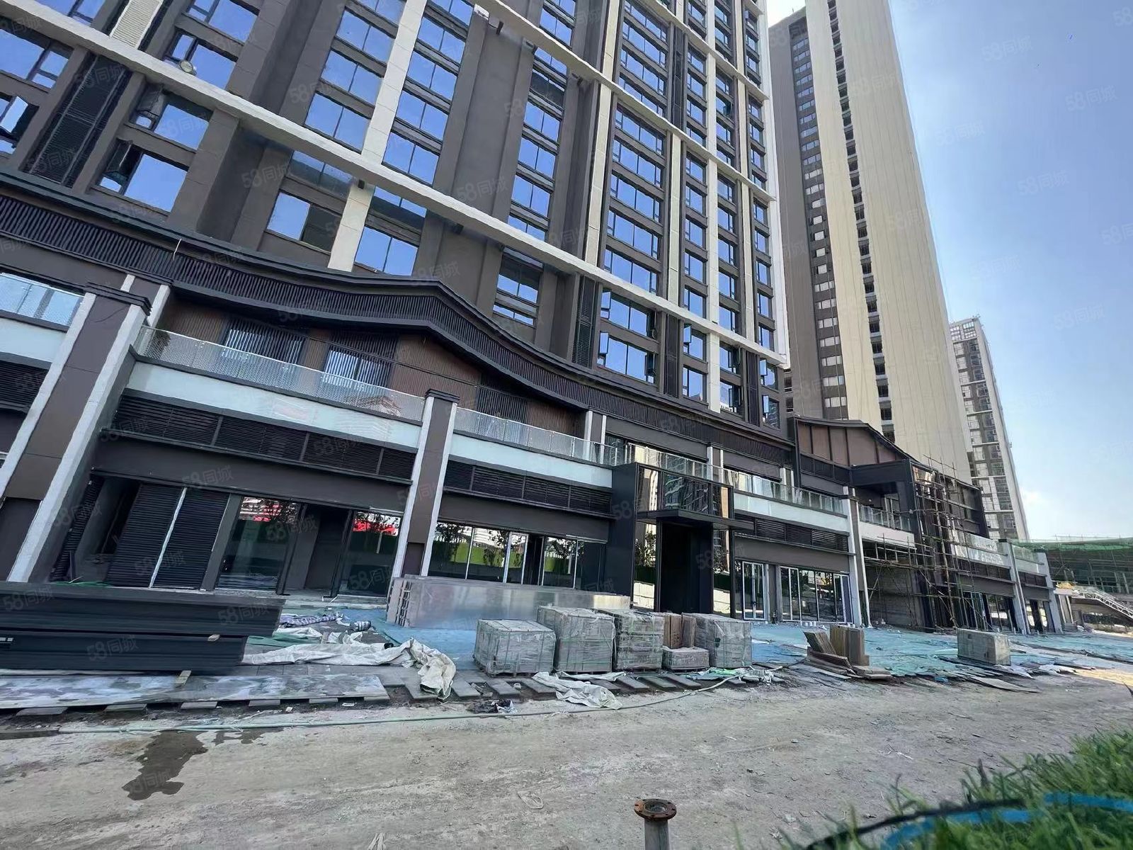 梦想特区 宏图大道3地铁交汇 层高6米