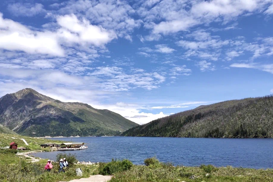 這個夏天去木格措景區納暑避涼 成都開通康定木格措景區直通車