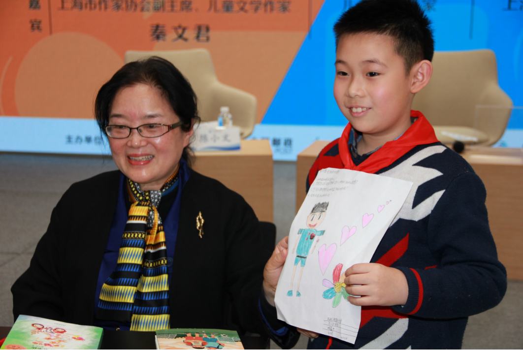 时隔30年秦文君校园新小说面世:"好书不是药,也不是可乐"