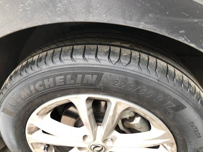 汽车轮胎225/60r17是什么意思