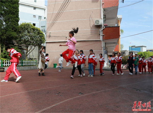 三里坪小学图片