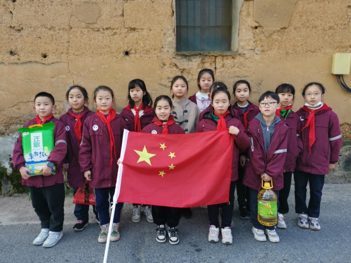 积极践行新时代雷锋精神 金华市宾虹小学启动"雷锋月"活动