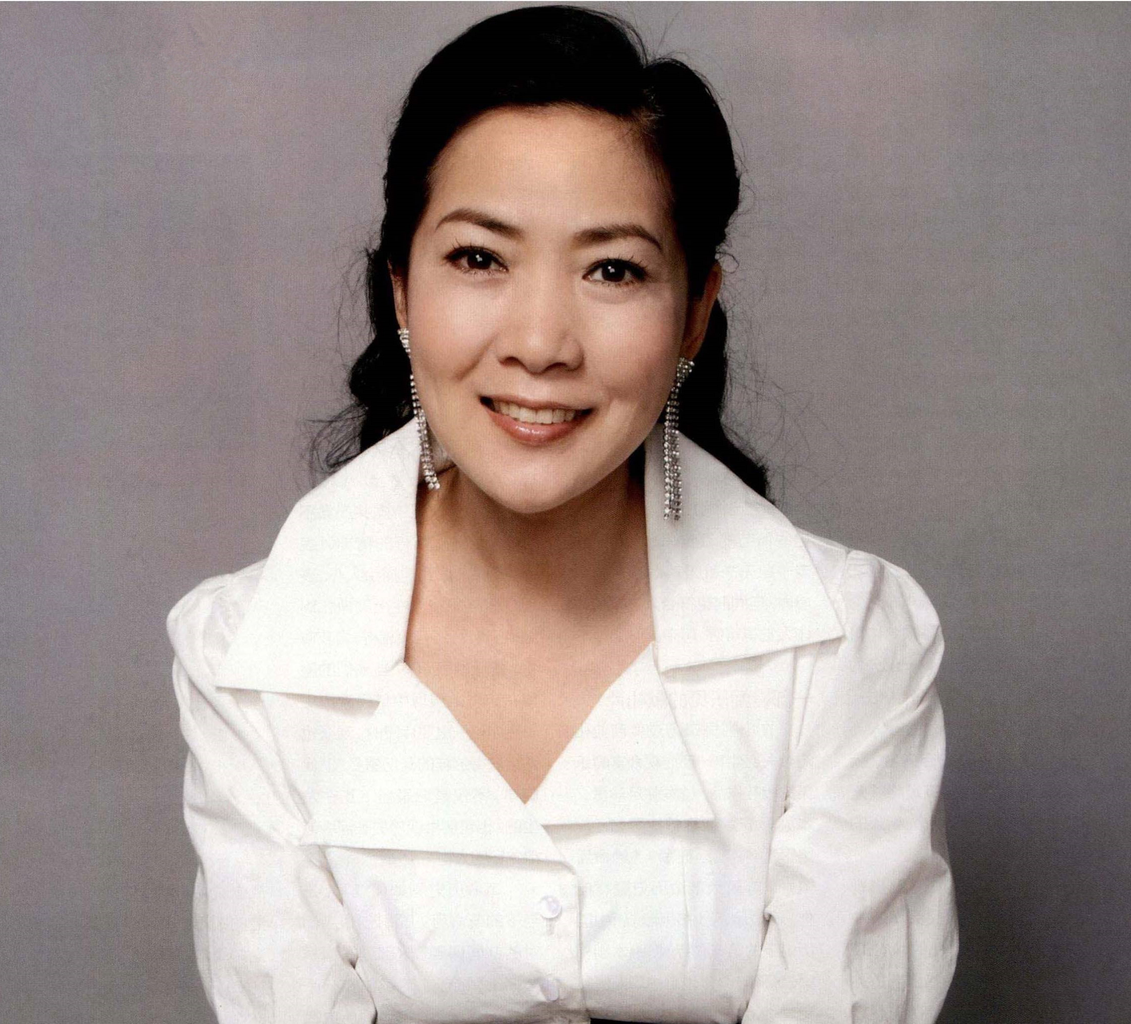 沈丹萍:嫁大15岁老外,婚后多次提离婚,直言他把我"骗"到手了