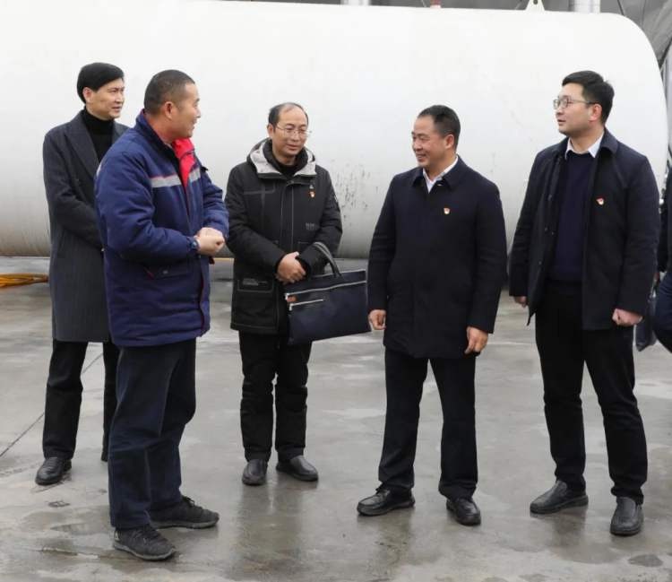 干部作风教育大整顿|林松到黔西经开区现场办公