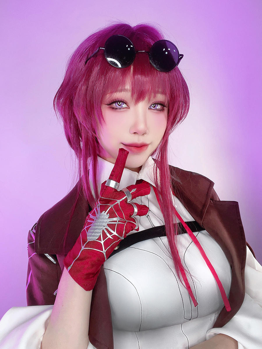 水淼aquacos作品:绝美的卡芙卡cos引爆热议!