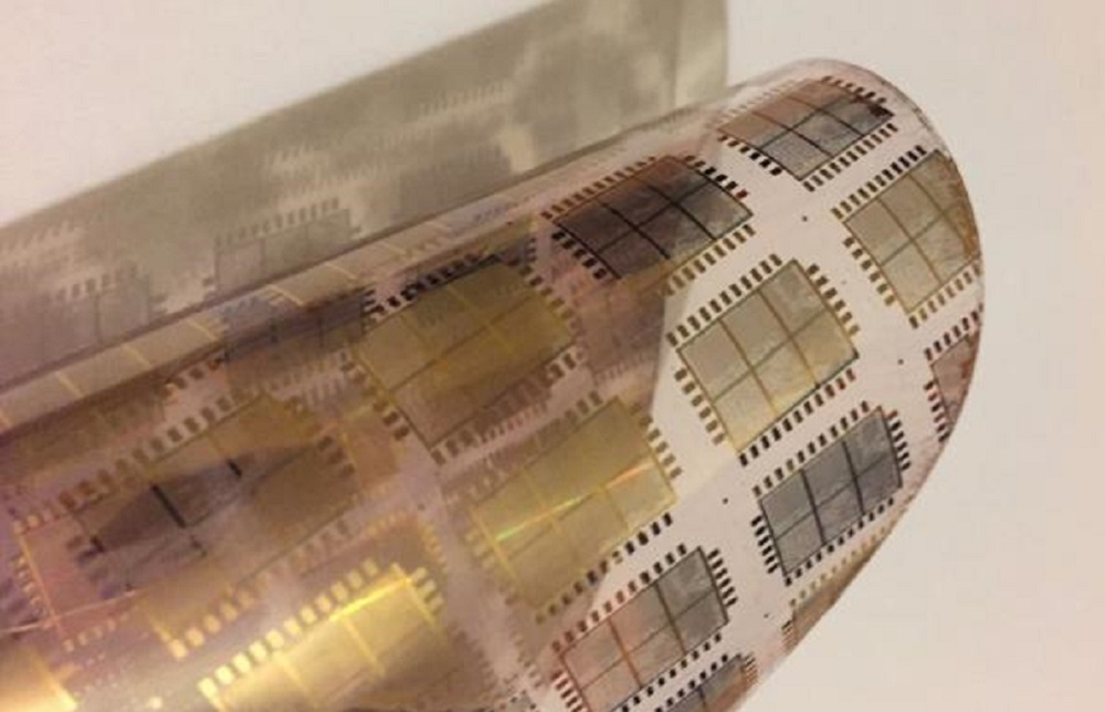 arm塑料芯片登nature!0.8μm,首款柔性原生32位微处理器