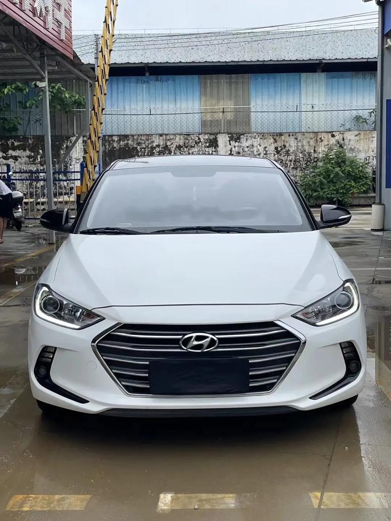 小轿车有自动挡车型吗