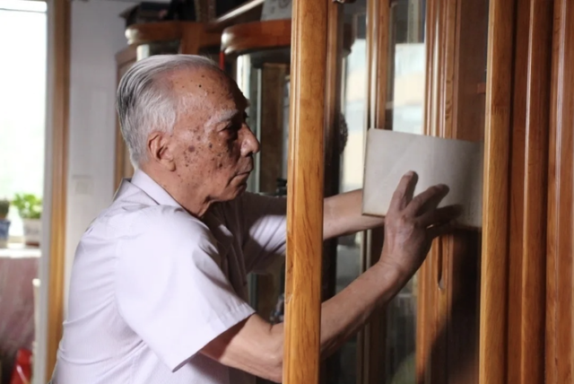 著名语言学家郭锡良逝世