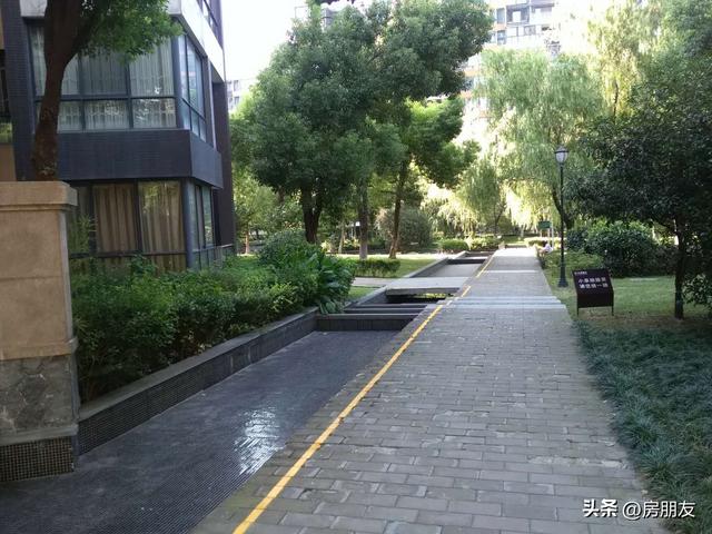 华润澜溪镇小区外景欣赏