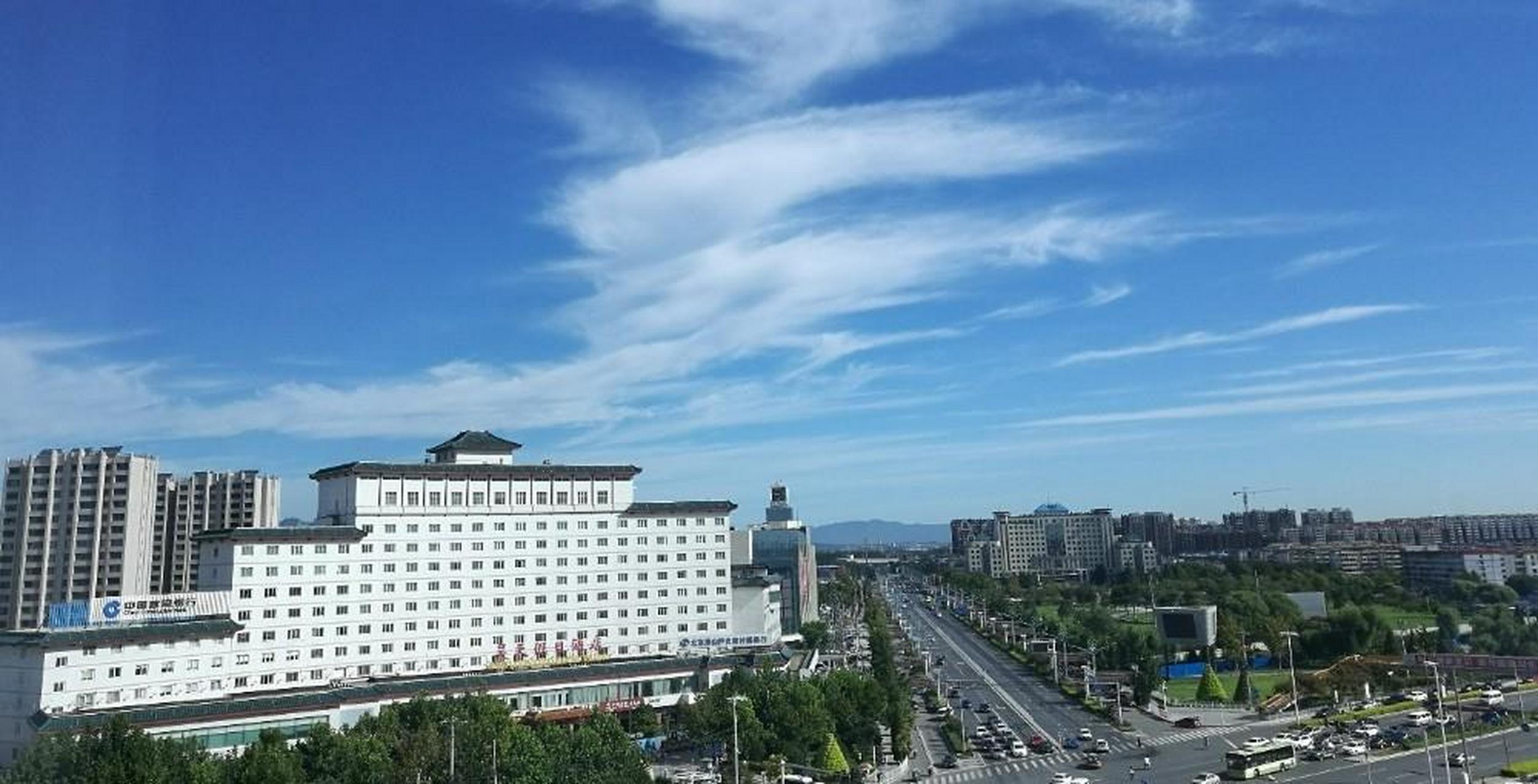 夫妻自有住房一套还在还贷,位于房山区良乡,岳母户口刚刚迁入良乡