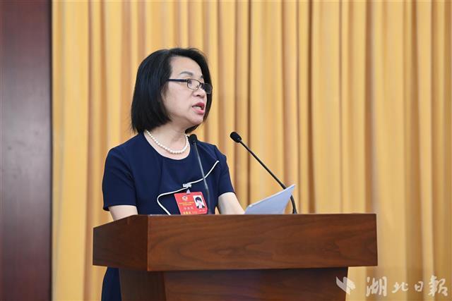 李燕萍常委:以良好的各类环境让人才引得进留得住发展好