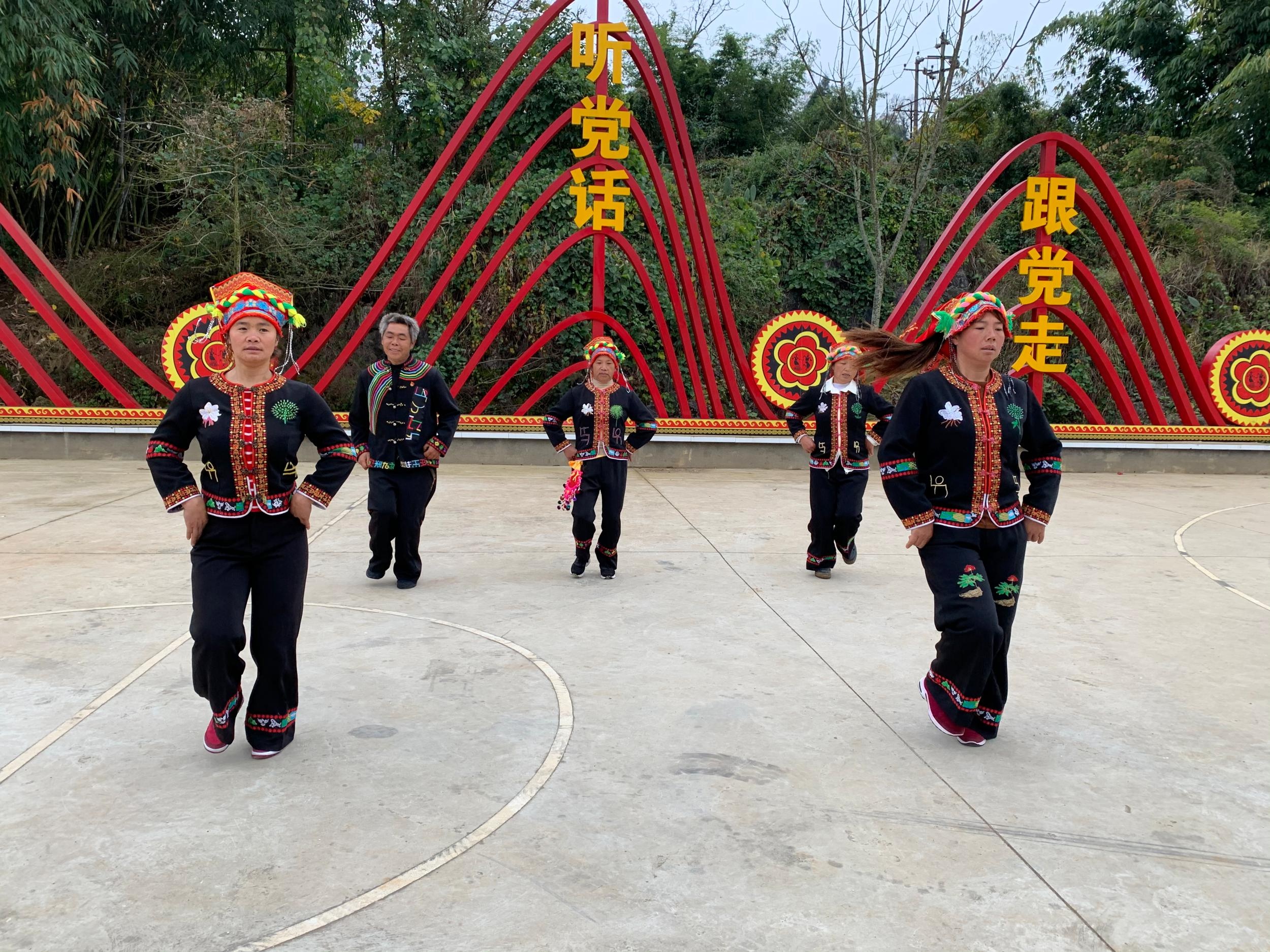 文山:东山合掌村唱响乡村振兴进行曲