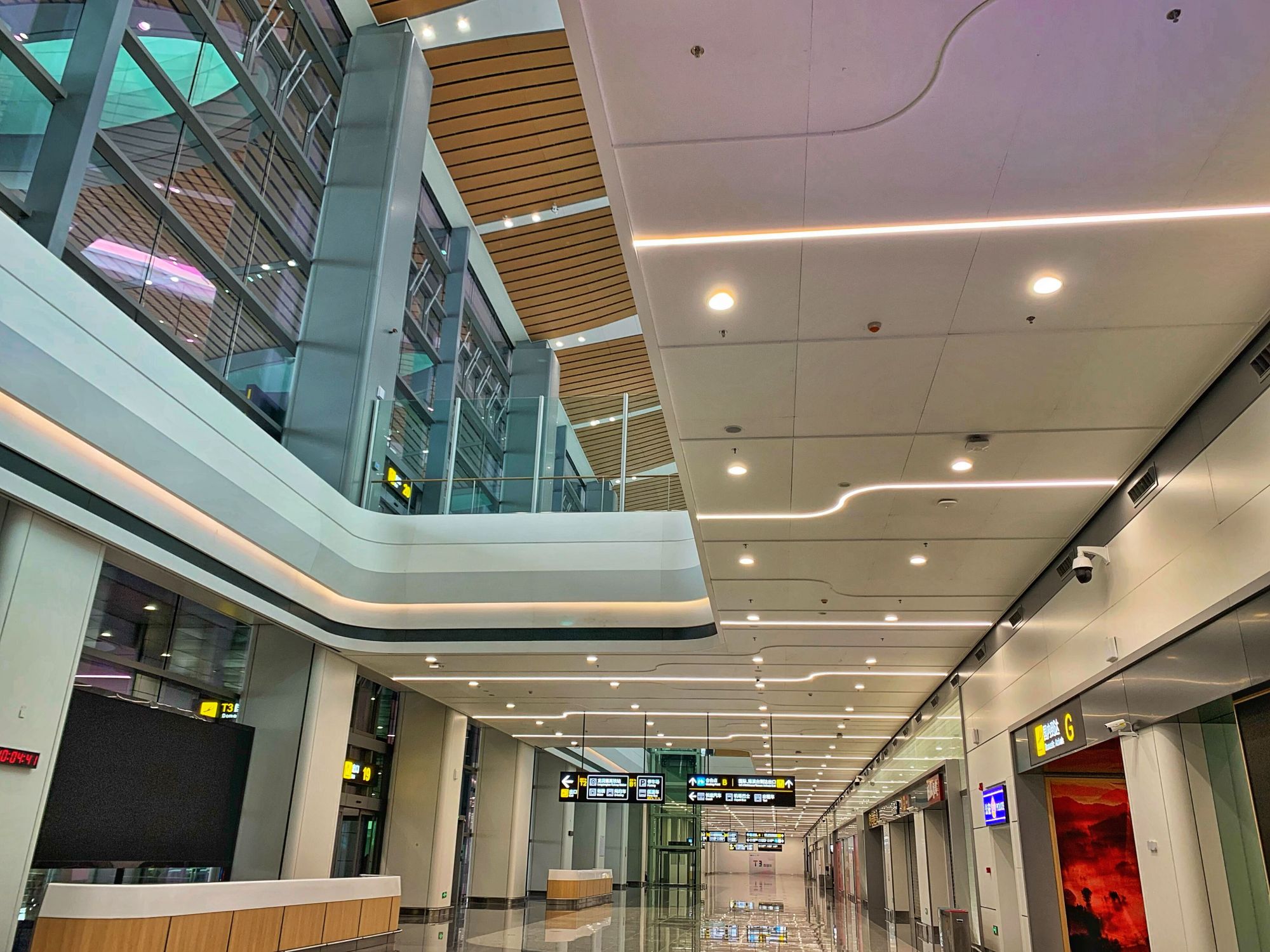 翼展风采!贵阳龙洞堡国际机场3号航站楼正式启用