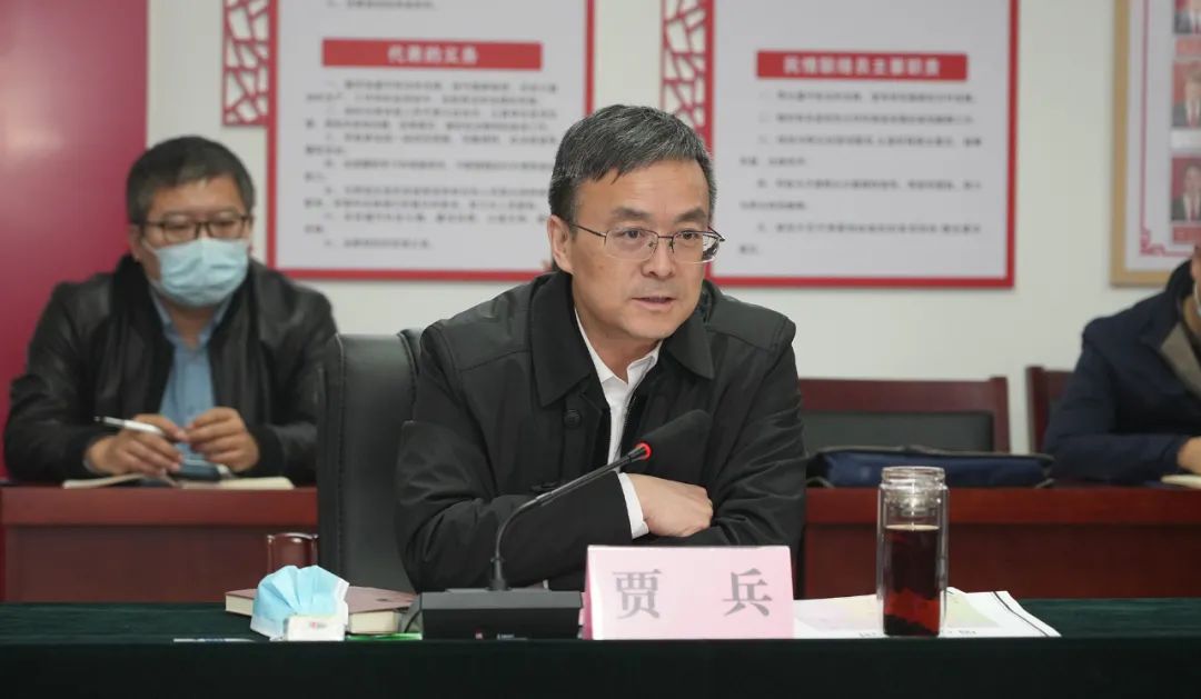 县委书记贾兵一行到瑞云观乡调研并召开座谈会