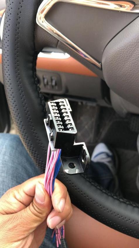 本田思域的obd接口在哪里?