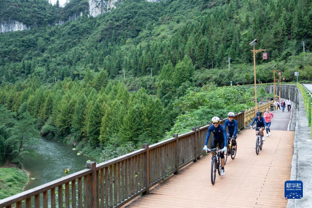 江河奔腾看中国丨大美长江为经济社会发展添翼