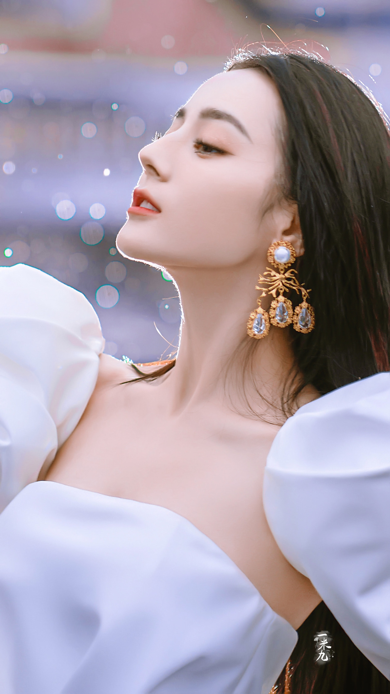 女明星撑伞氛围感大片哪个最绝!