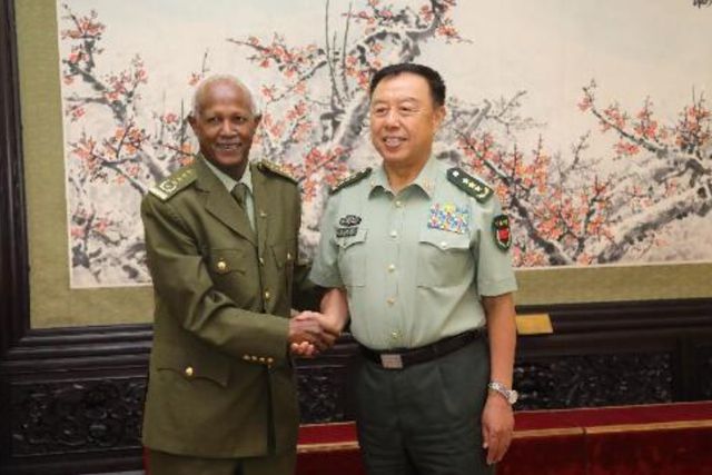 他曾担任十六军的军长,61岁成上将,65岁官至副国级,今年76岁了