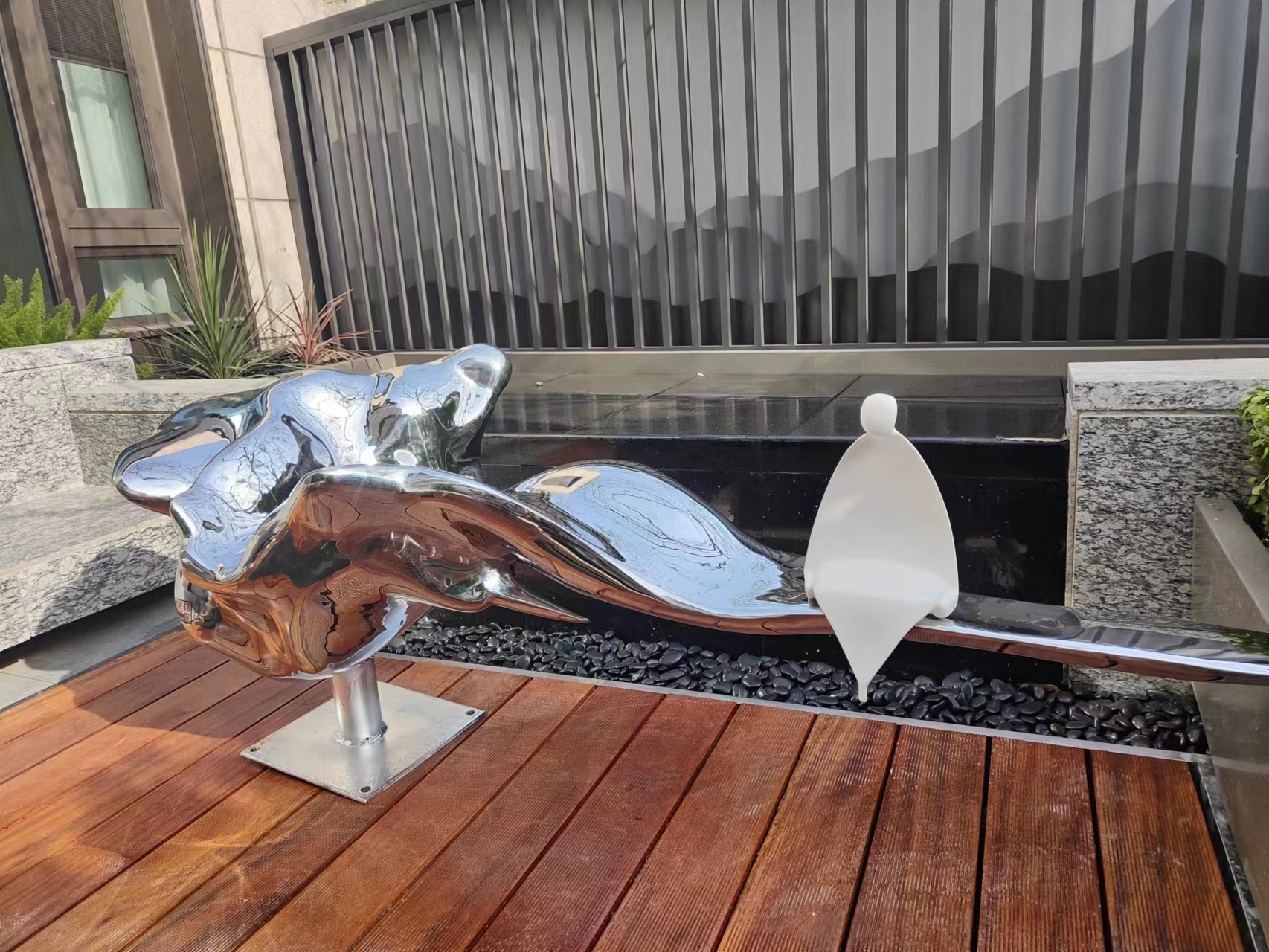 苏州 无锡不锈钢镜面雕塑 不锈钢抽象亮面雕塑 不锈钢庭院雕塑