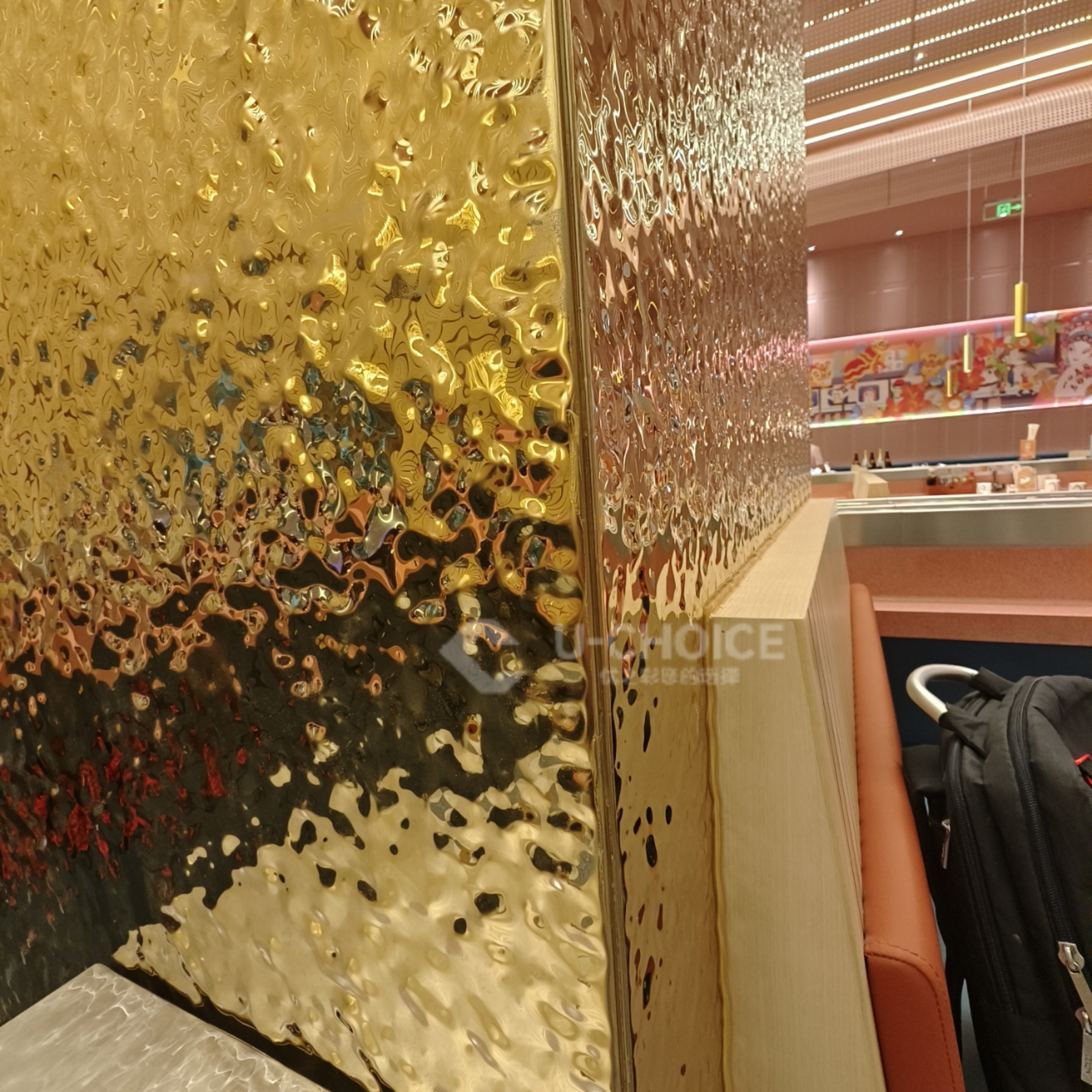 水波纹不锈钢蜂窝板,为餐厅增添一份高档感和现代感