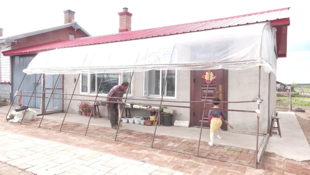 工农乡二屯村村民栾树伟被评为"身边好人星"卫生星