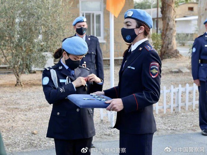 中国赴塞浦路斯维和警察获授联合国和平荣