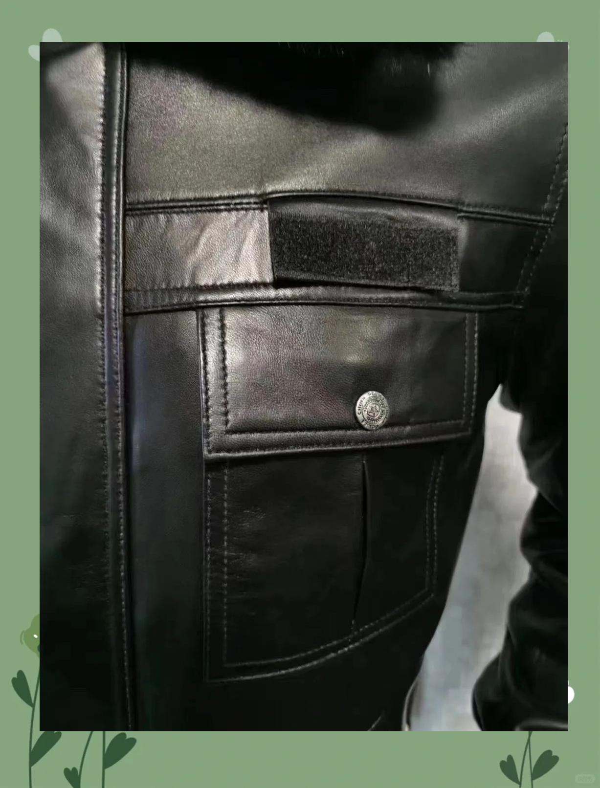 历经岁月的洗礼,警用皮衣已逐渐演变为警察制服不可或缺的组成部分,既