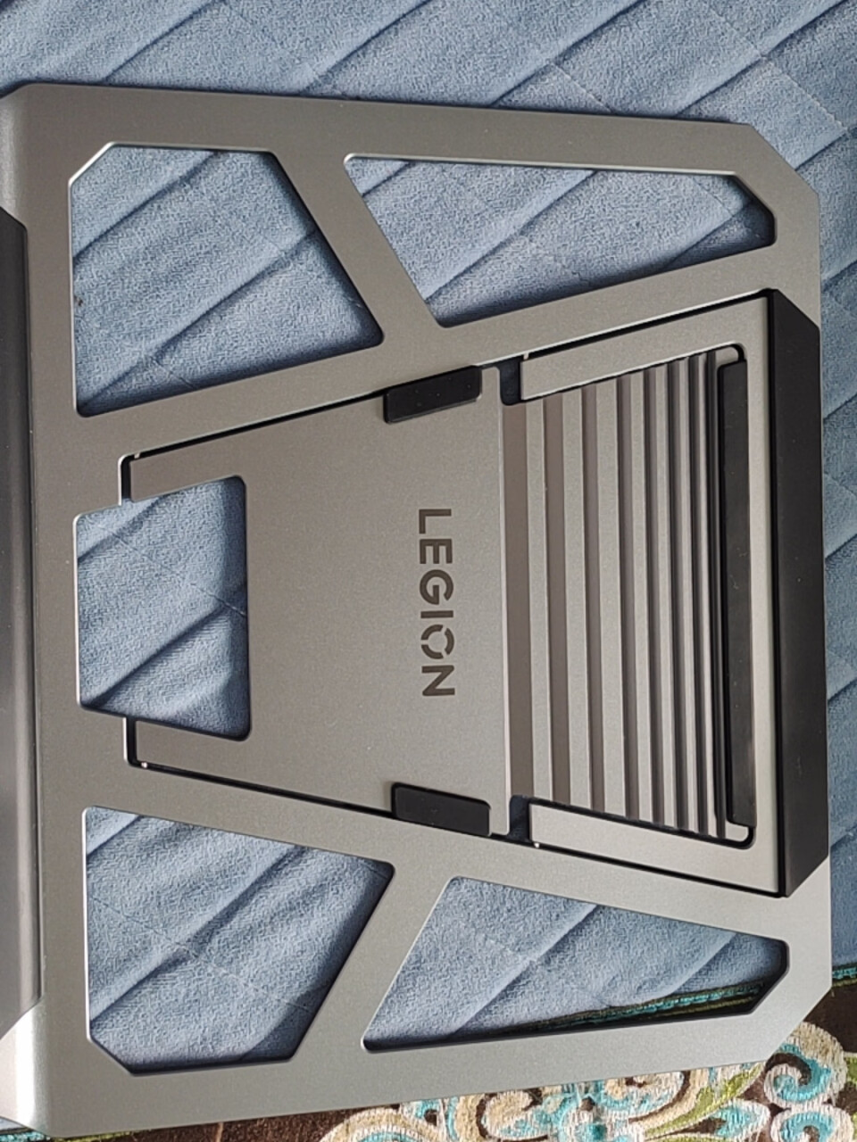 联想拯救者铝合金散热支架z4:你的游戏利器,高效散热的得力助手