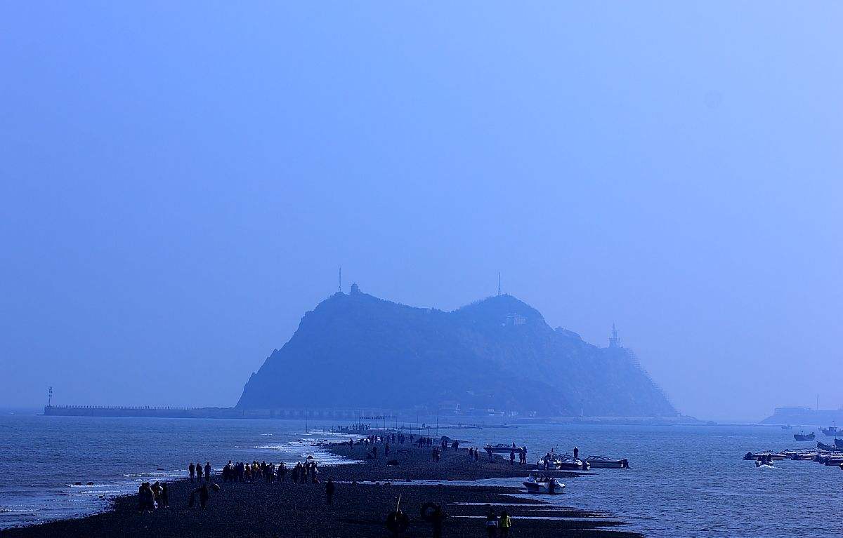 辽宁有一座山,以笔架命名,占地8平方公里,划分为5大景区