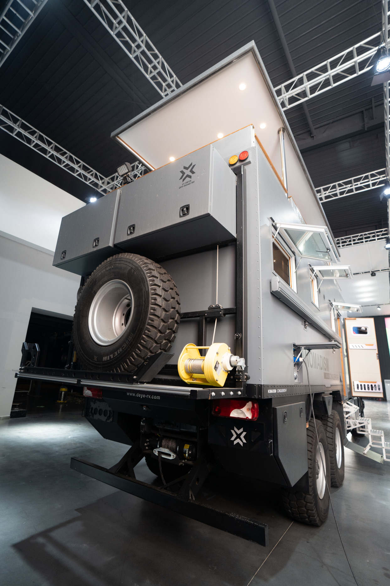 德野房车诺马迪森征途者f,霸气风范,豪华旅居!