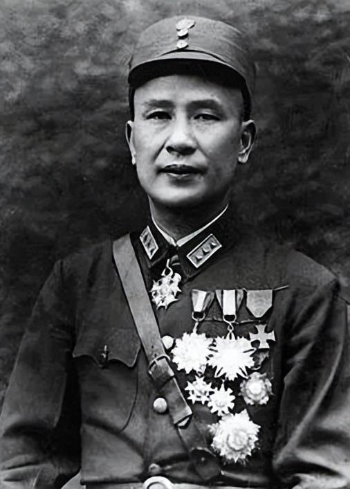 将军夫人马佩璋:丈夫婚内与人产子,她"去母留子"保全婚姻