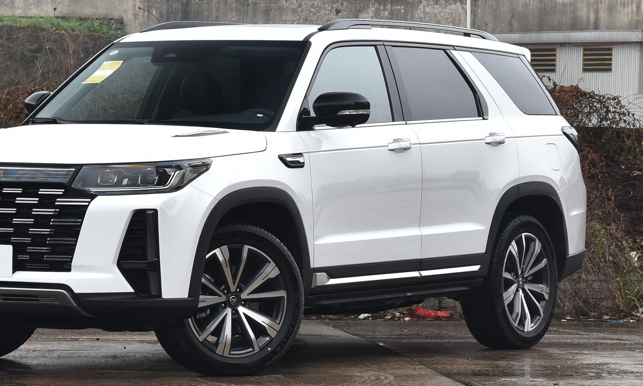 但国内有一款实力不输汉兰达的长安cs95,销量却不高.