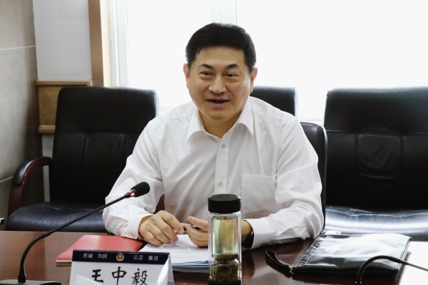 王中毅厅长到省监狱管理局调研