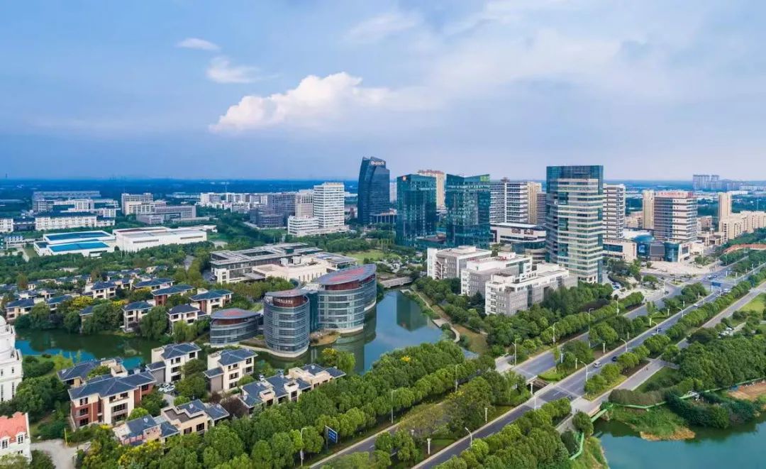 多作无锡贡献全市各地热切关注省两会