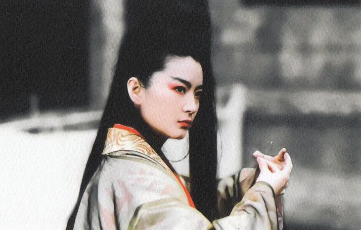 王菲的古装造型,竟然是致敬巩俐?