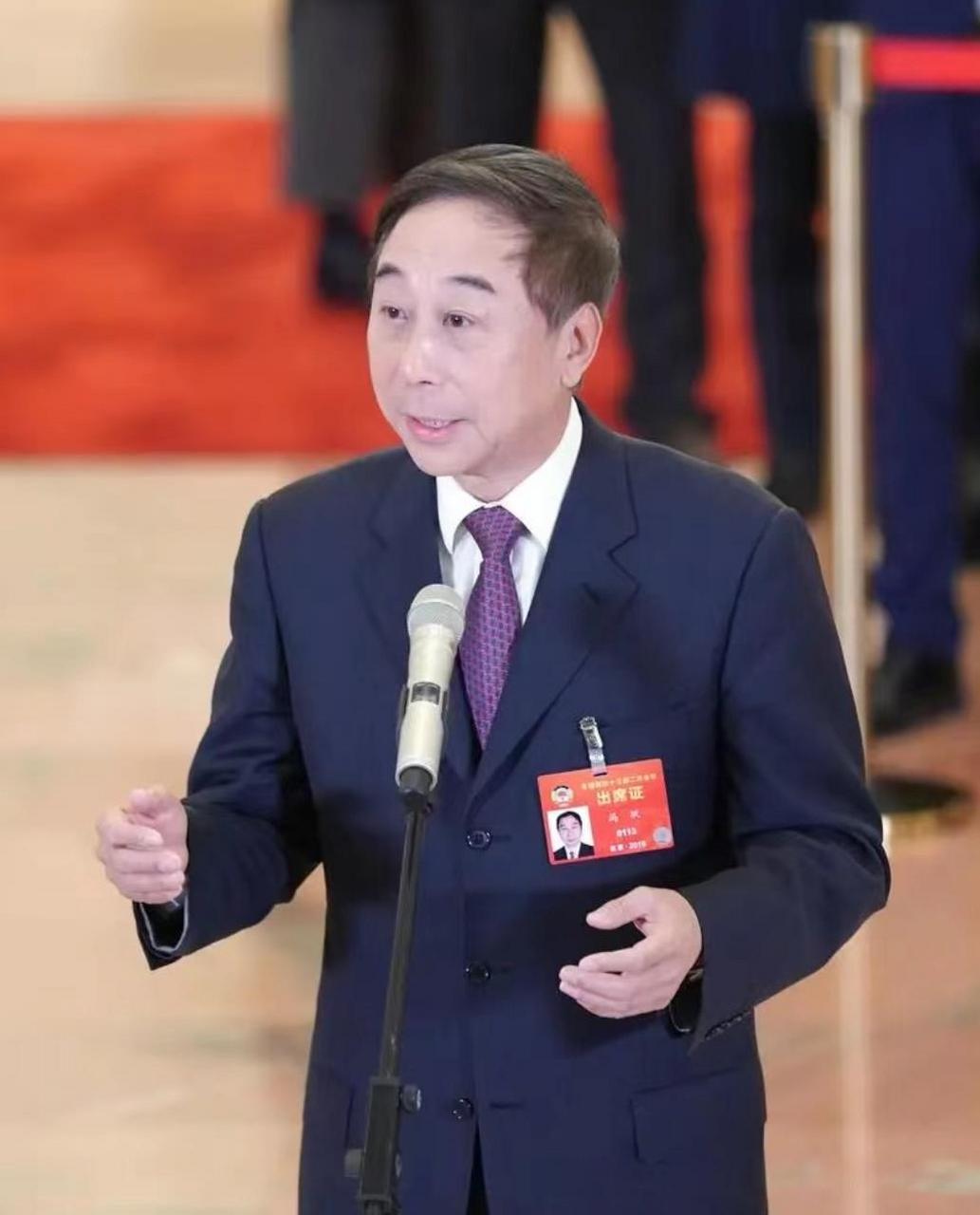 5月10日,知名相声演员冯巩登上热搜,不过,这一次冯巩不是因为在唯台