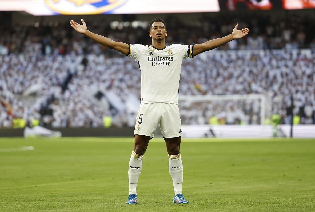 巴萨阵容有致命缺陷,皇马阵容令人叫绝,本赛季西甲之争已无悬念