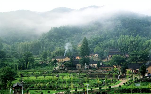 麻城黄土岗镇茯苓窝——中国传统文化村落