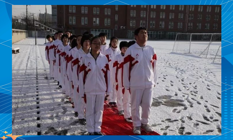 北京2020级校服发放,各区学校大比拼