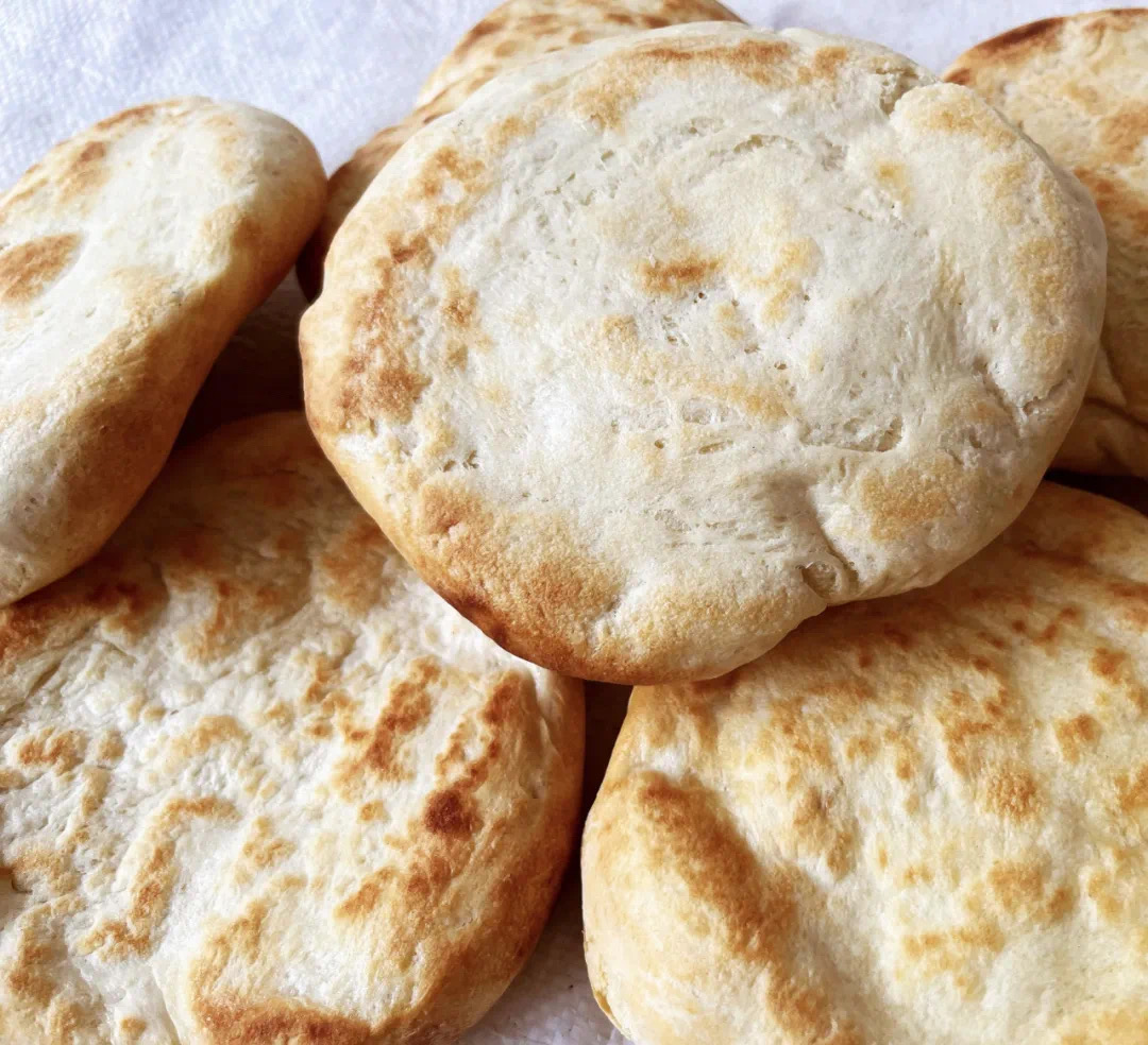 长葛谁家火烧22年老手艺外焦里嫩夹牛肉绝了一天卖600个