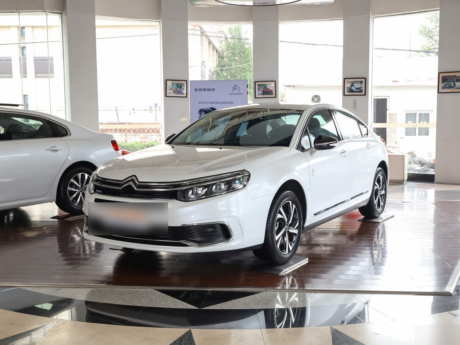 13年雪铁龙c5二手车值得买吗?