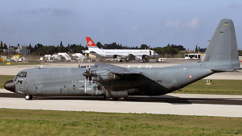 法德空军合作组建"空中运输队 共装备10架c130