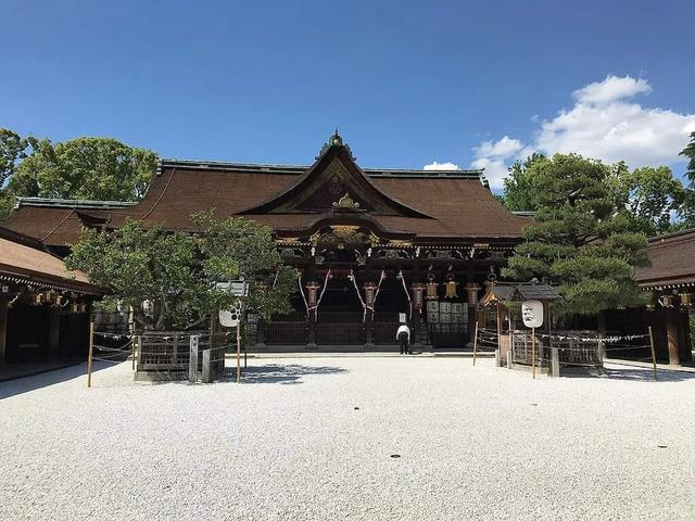 日本四大怨靈:天滿宮的學問之神菅原道真,與他化作落雷的冤與怨