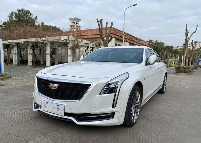 凯迪拉克ct6落地多少钱 全款落地价32.58万元起