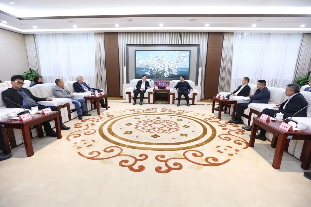 赵俊民会见新加坡天府会会长杜志强一行