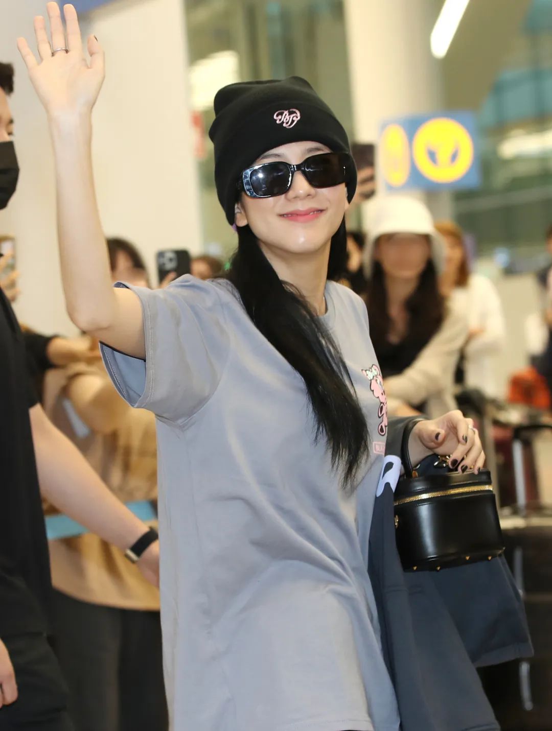 「海报街拍」华语明星这周太炸了!