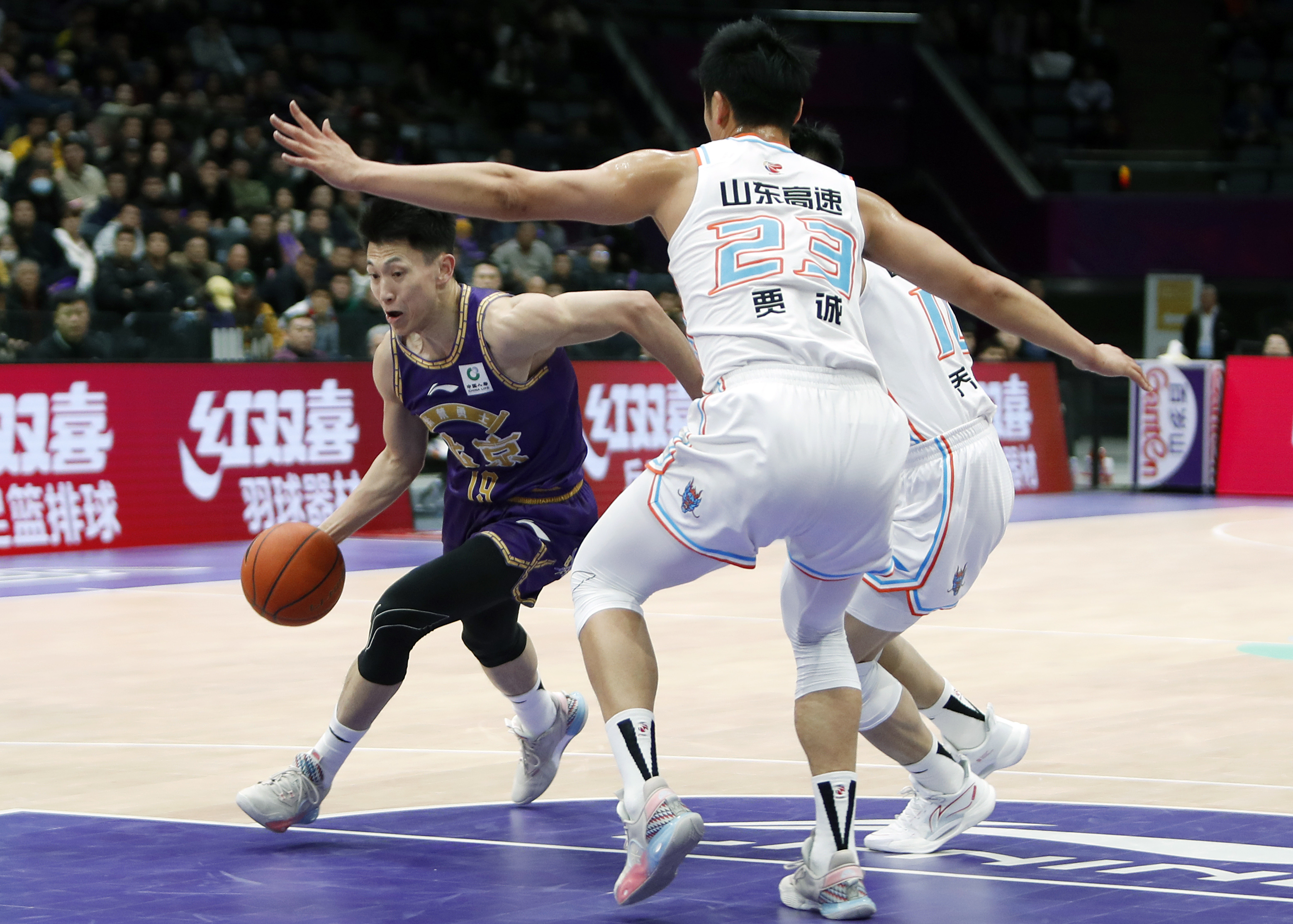 cba|加时鏖战北控胜山东 小将闪光广东擒吉林