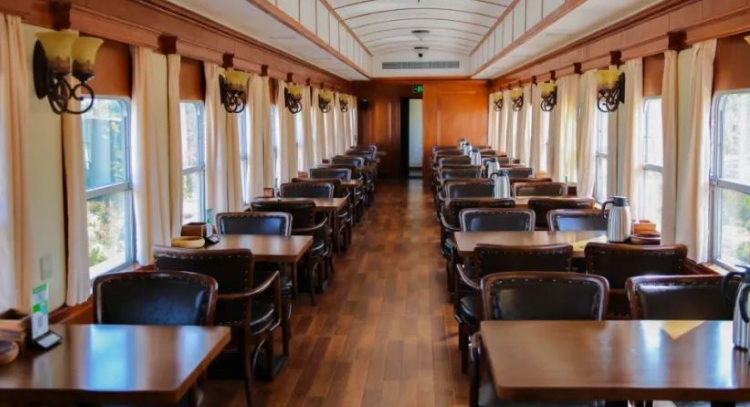 火车餐厅在几号车厢