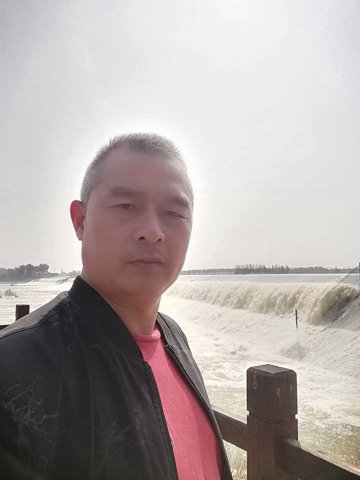 《游山恋》作者,侯保军