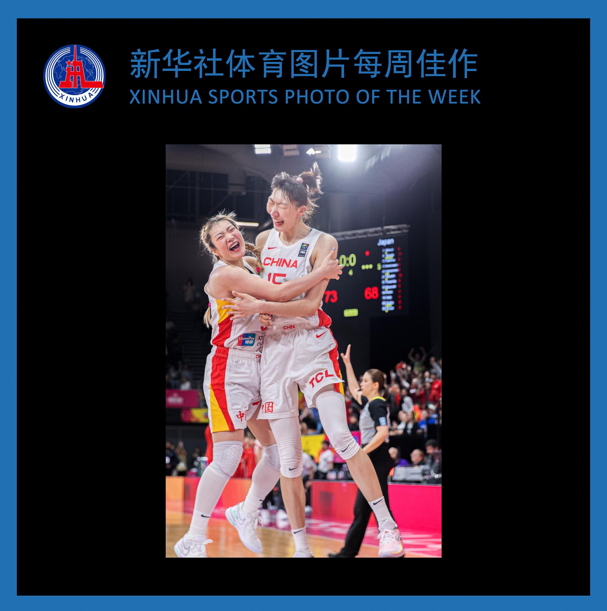 女人去诊所屁股打针的视频完整记录就诊过程，展现医护专业操作细节，呈现患者配合治疗场景，还原真实医疗现场画面。